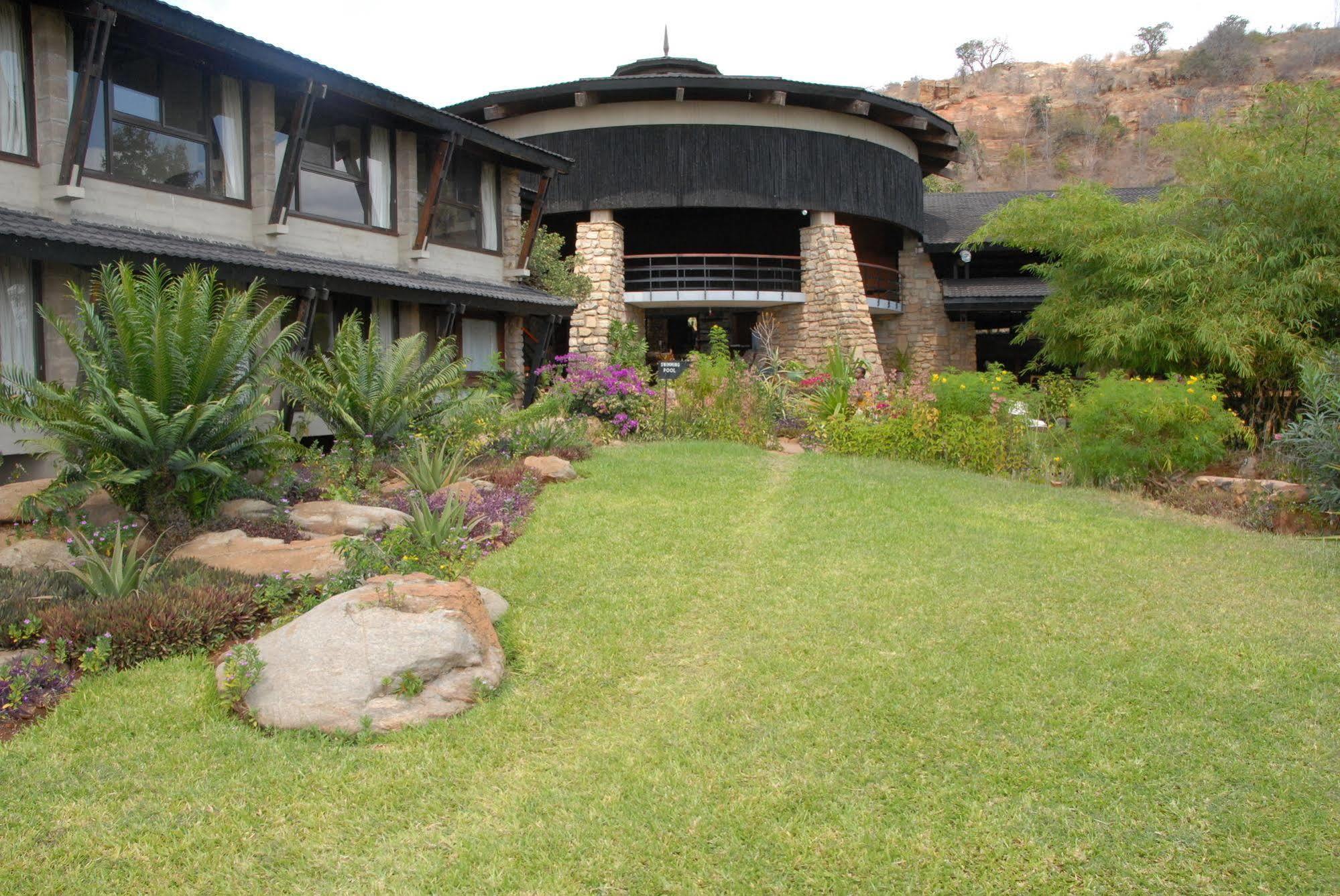 Voi Safari Lodge Buitenkant foto